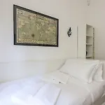 Grande In Zona Navigli Milán