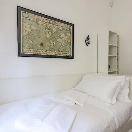 Grande In Zona Navigli ミラノ